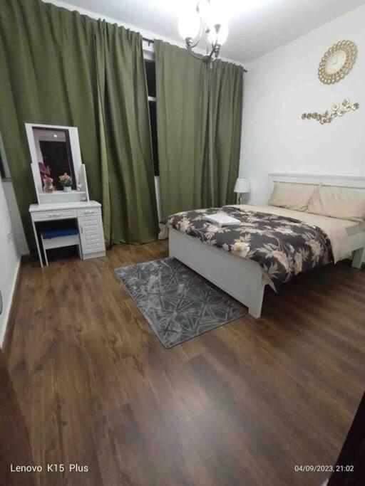 Lovely 2-bedroom Hall Kitchen Furnished Auh Uae Apartamento Abu Dhabi